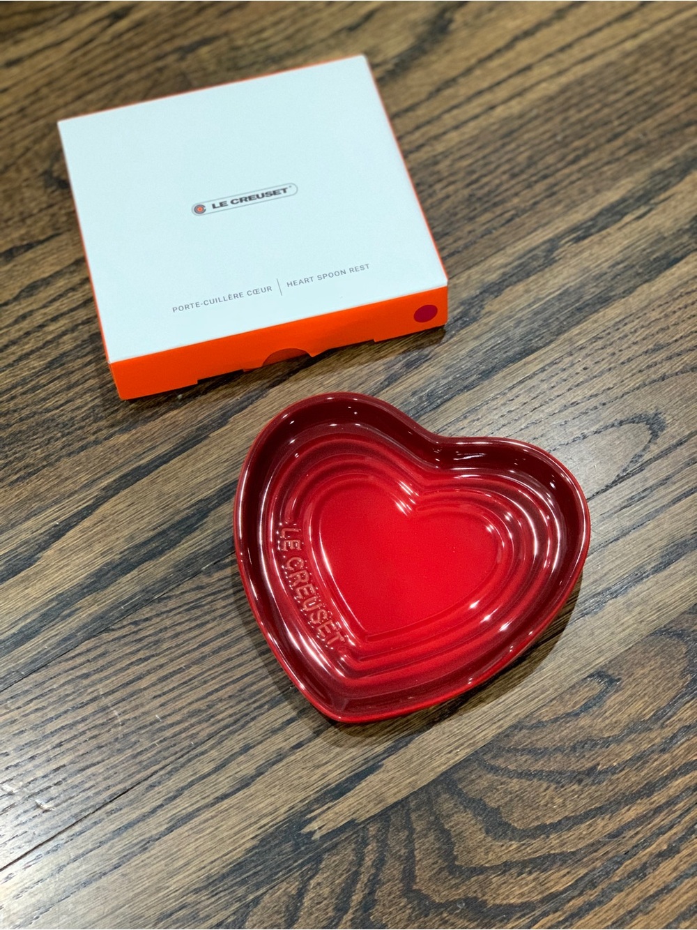 New Le Creuset Heart Shaped Spoon Rest Cerise 13cm